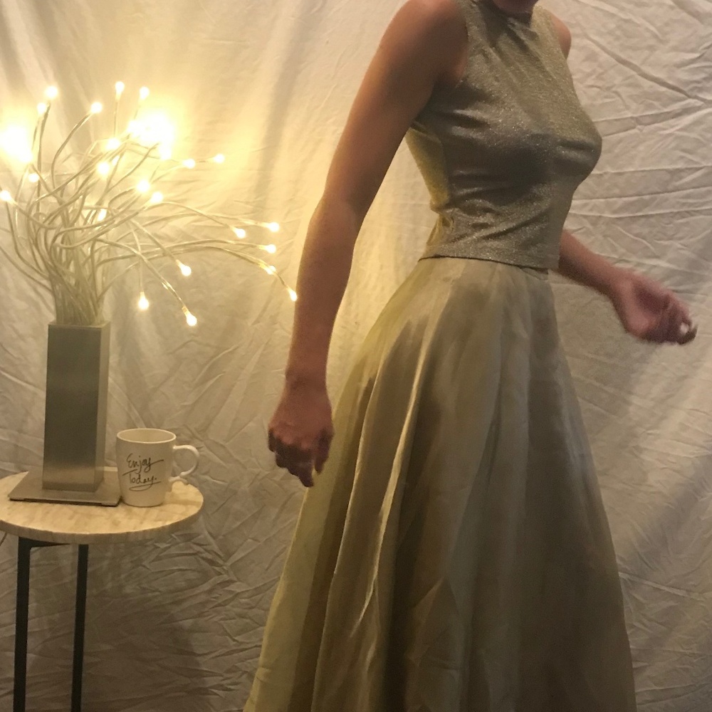 Cachet gold gown, women, 6